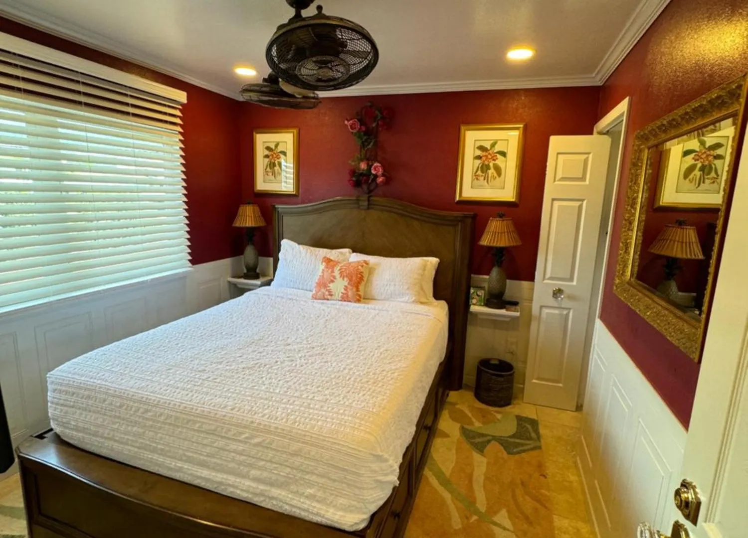 ゲストハウス Private Bedroom In Shared Guesthouse Waikiki Beach Area 30 Day Minimum ホノルル 米国